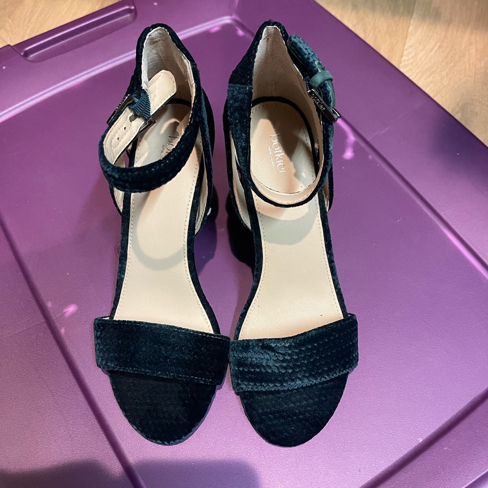 Botkier Green Velvet Sandals size 8.5